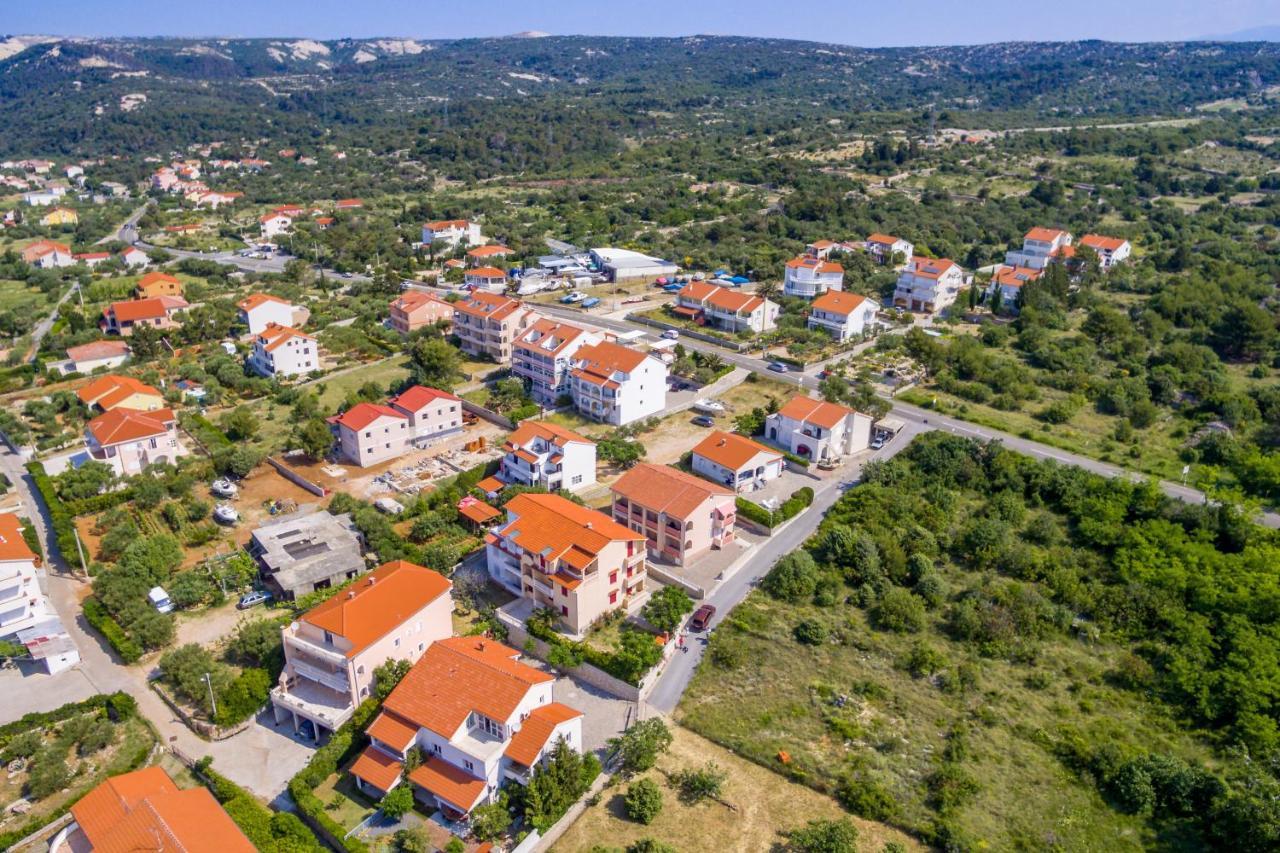 Apartment Tonka Barbat na Rabu Екстер'єр фото
